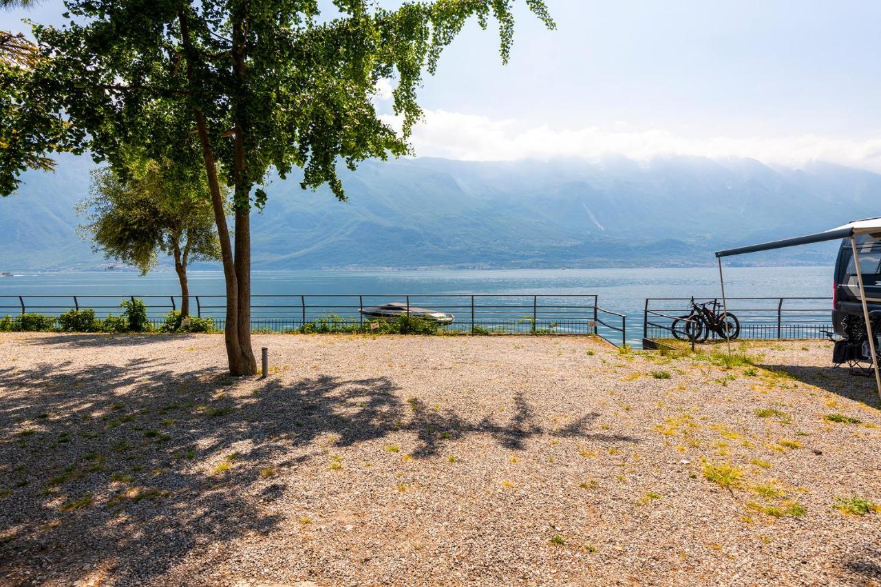 Camping Park Garda Лимоне-суль-Гарда Экстерьер фото