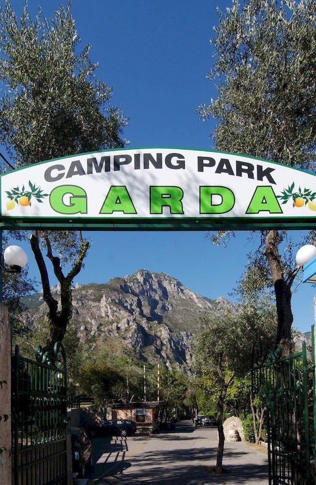 Camping Park Garda Лимоне-суль-Гарда Экстерьер фото