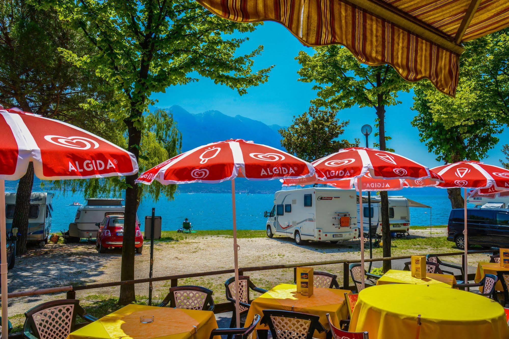 Camping Park Garda Лимоне-суль-Гарда Экстерьер фото